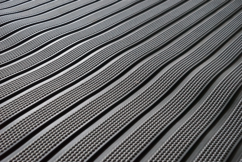 Cobble Groove Schutt Stall Mat